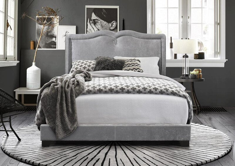 WEEKLY or MONTHLY. Jazzy Queen Bed