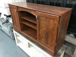 Great Persimmon Entertainment Console